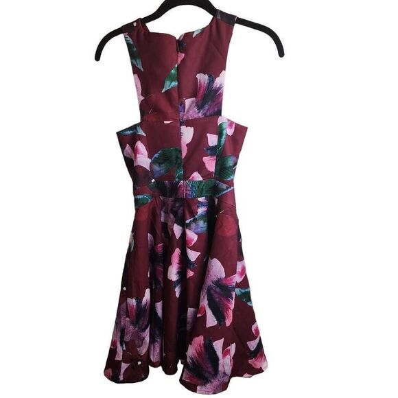 Fame and Partners Red Floral Criss Cross Formal Mini Dress Size 2 EUC - Picture 14 of 14